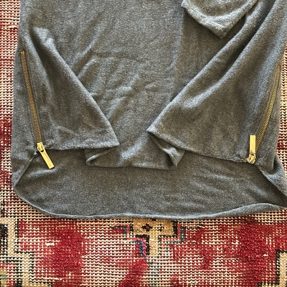 Comfy tunic sweater - Picture 2 of 2